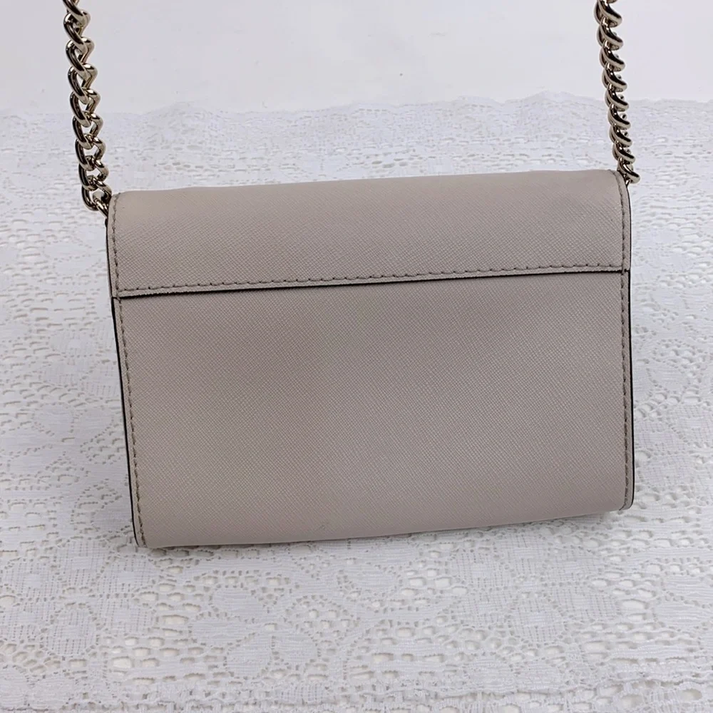 Kate Spade Creme Saffiano Leather Crossbody Bag Gold chain strap Flap snap close - Picture 11 of 15